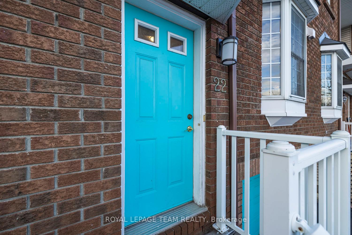 Photo 3 of 22 Hintonburg Place, Ottawa, Hintonburg — HOMEH