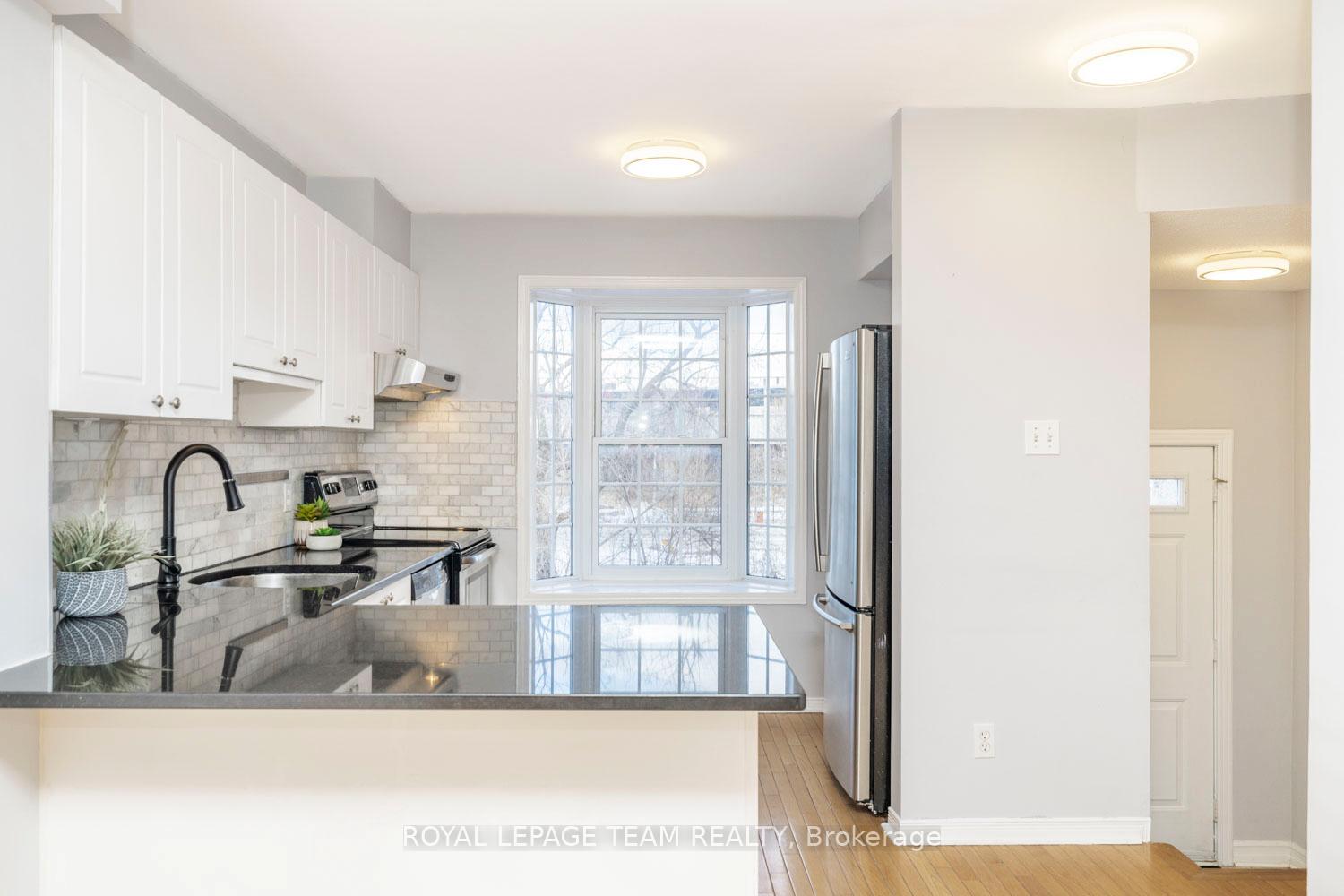 Photo 6 of 22 Hintonburg Place, Ottawa, Hintonburg — HOMEH