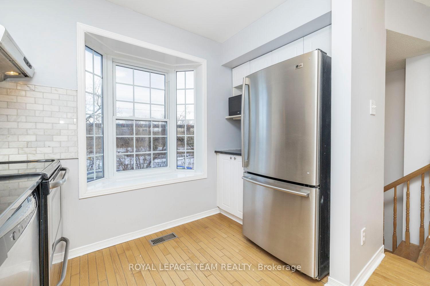 Photo 10 of 22 Hintonburg Place, Ottawa, Hintonburg — HOMEH