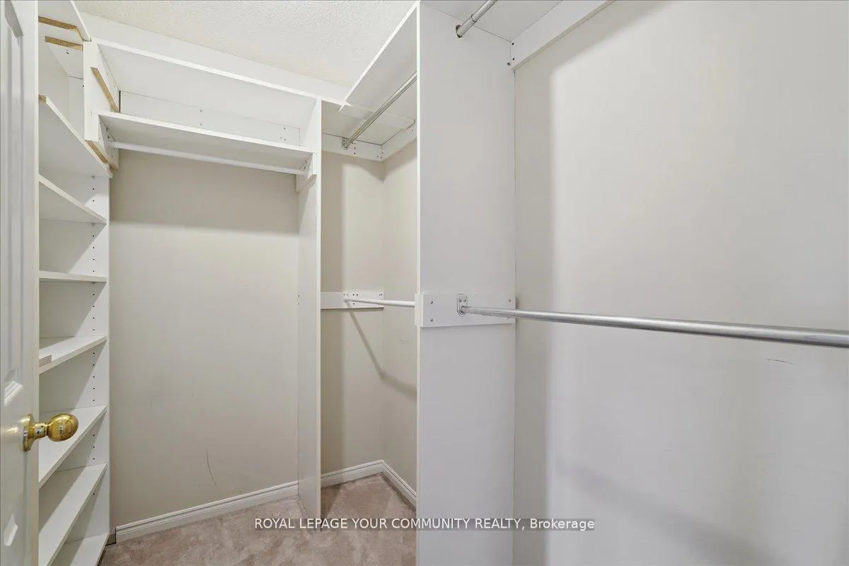 Photo 17 of 35 Timberview Drive, Vaughan, Patterson — HOMEH