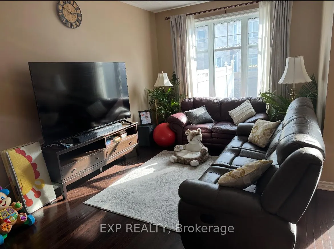 Photo 4 of 94 Selhurst Avenue, Ottawa, Barrhaven East — HOMEH