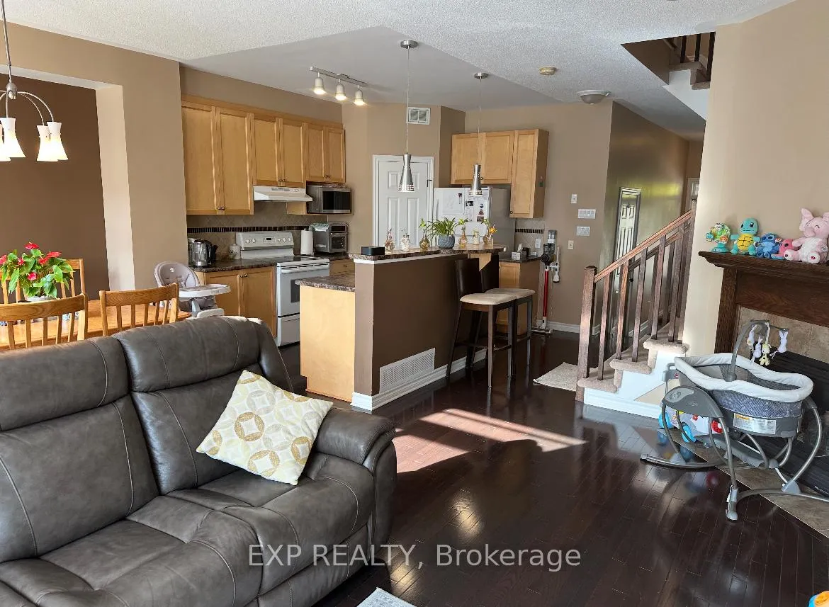 Photo 5 of 94 Selhurst Avenue, Ottawa, Barrhaven East — HOMEH