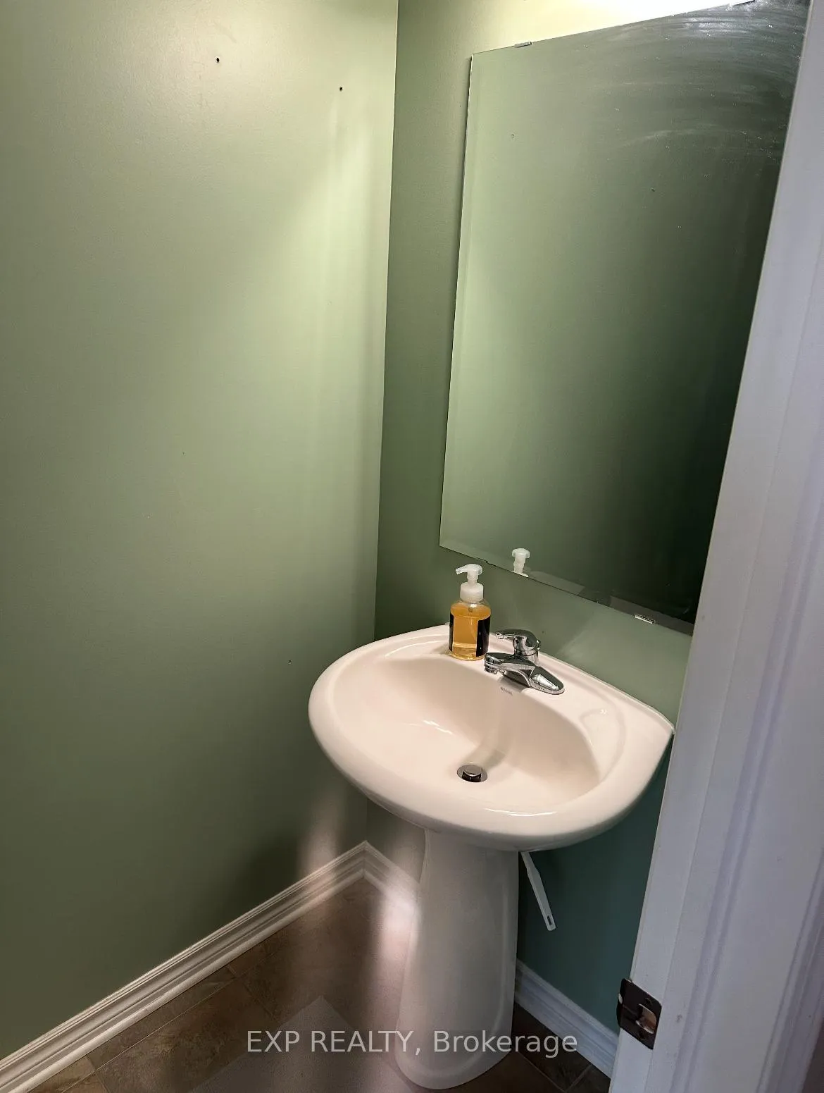 Photo 8 of 94 Selhurst Avenue, Ottawa, Barrhaven East — HOMEH