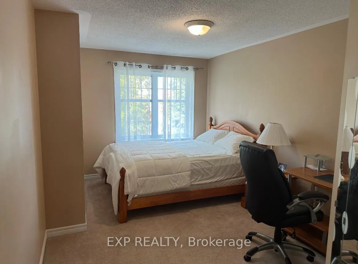 Photo 12 of 94 Selhurst Avenue, Ottawa, Barrhaven East — HOMEH