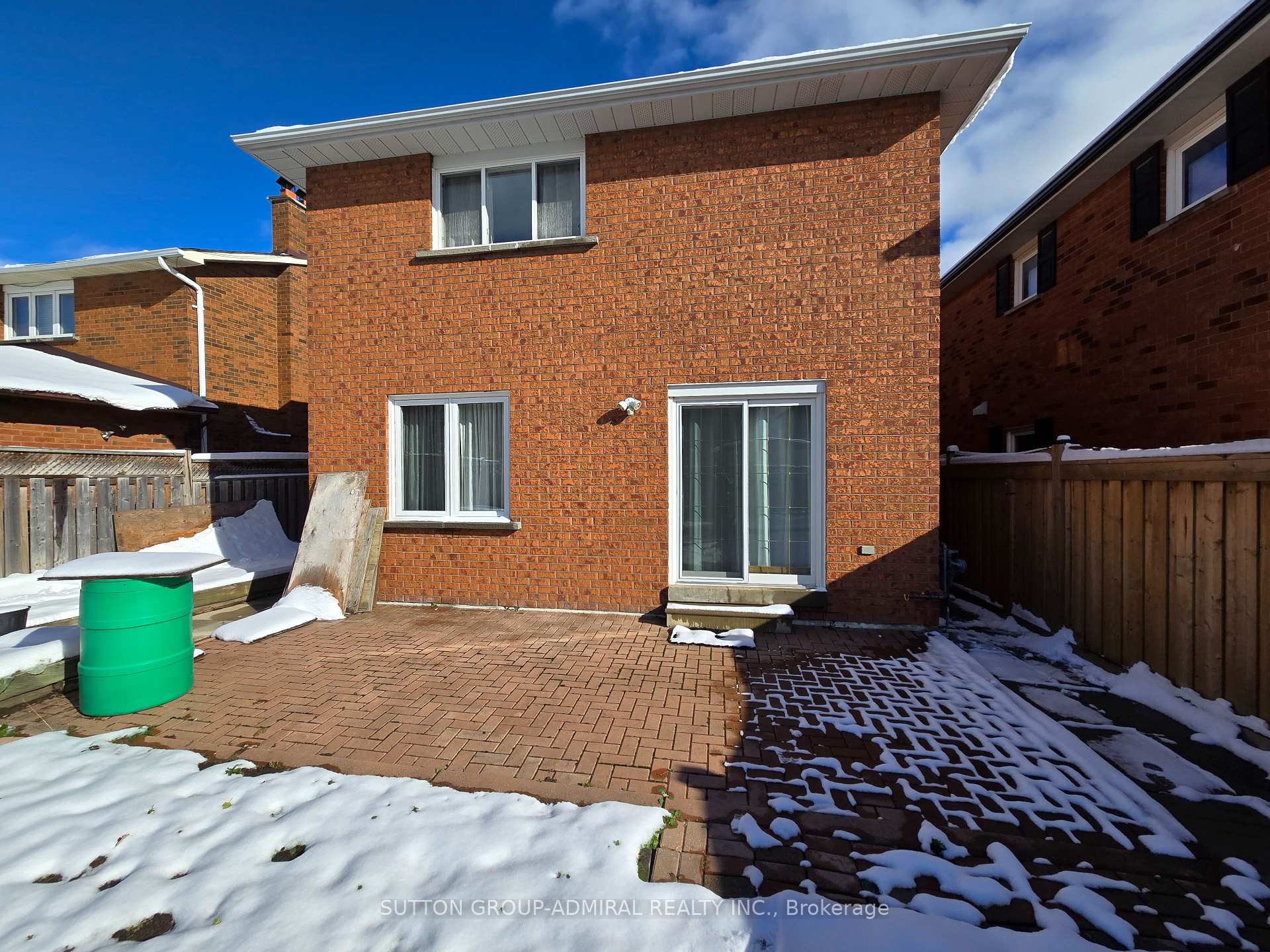 Photo 1 of 18 Waterfall Road, Vaughan, East Woodbridge — HOMEH