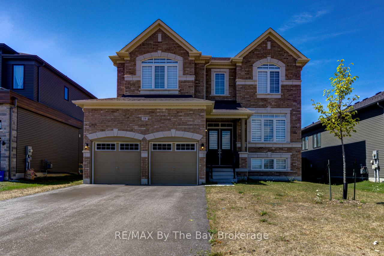 Photo 1 of 19 Beatrice Drive, Wasaga Beach — HOMEH