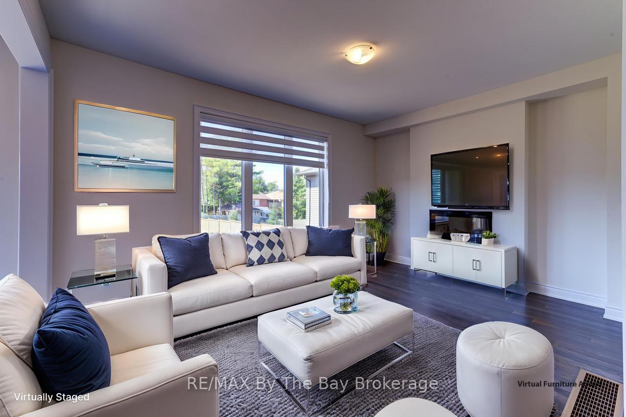 Photo 5 of 19 Beatrice Drive, Wasaga Beach — HOMEH