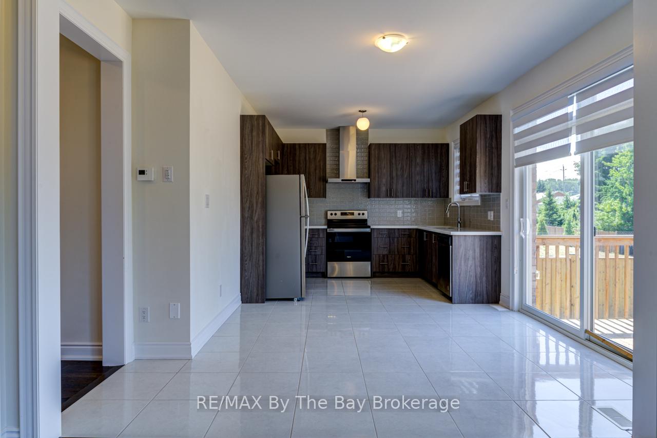 Photo 10 of 19 Beatrice Drive, Wasaga Beach — HOMEH