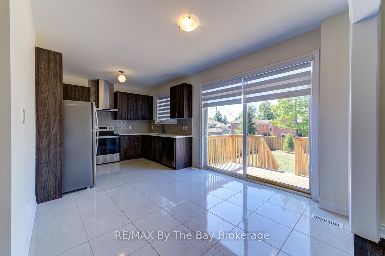 Photo 12 of 19 Beatrice Drive, Wasaga Beach — HOMEH