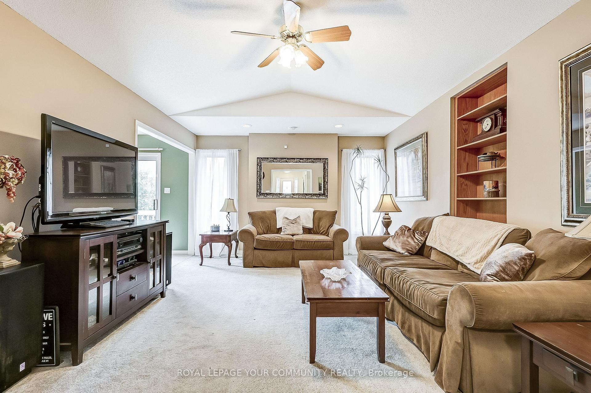 Photo 6 of 46 Enzo Crescent, Uxbridge — HOMEH