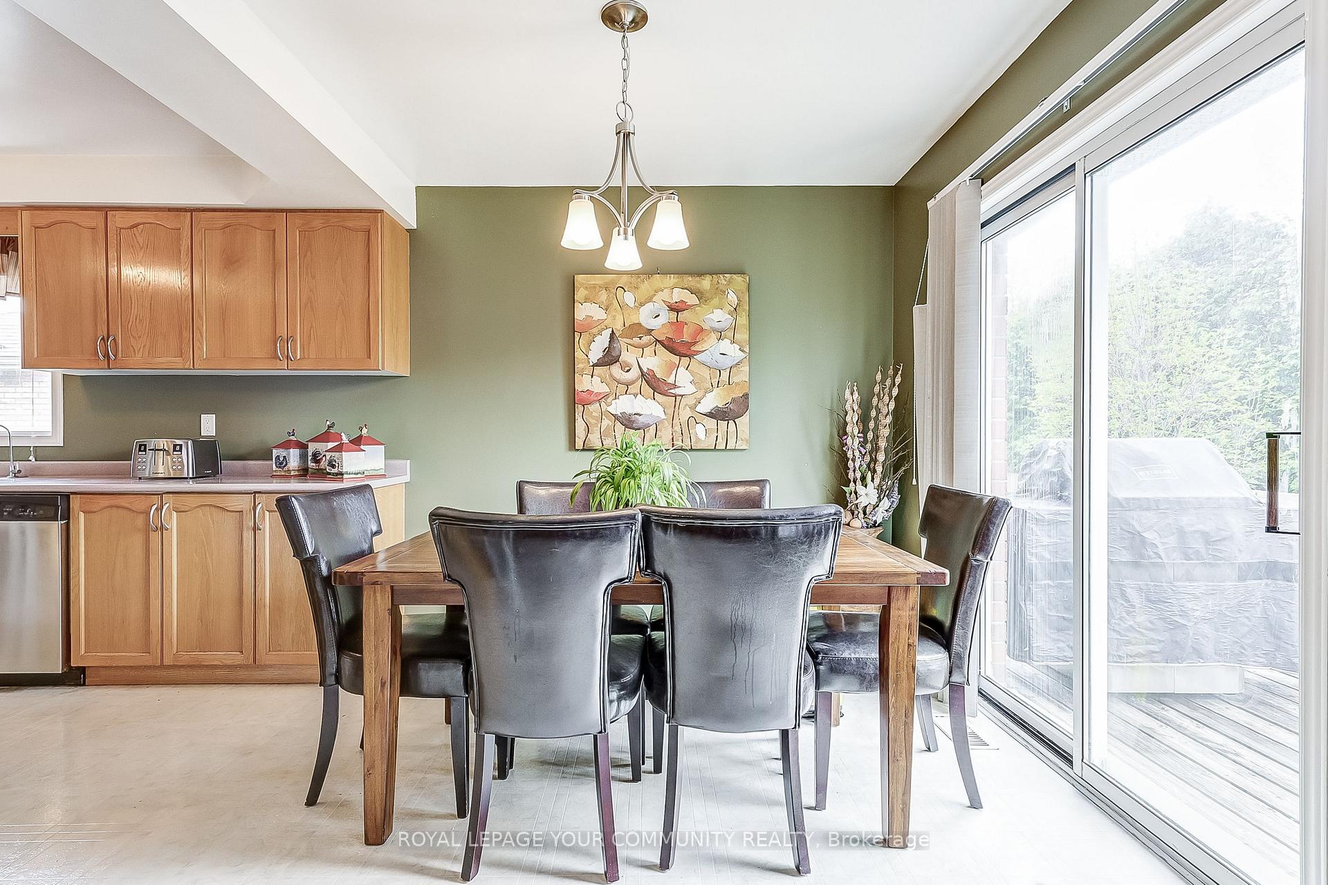 Photo 12 of 46 Enzo Crescent, Uxbridge — HOMEH