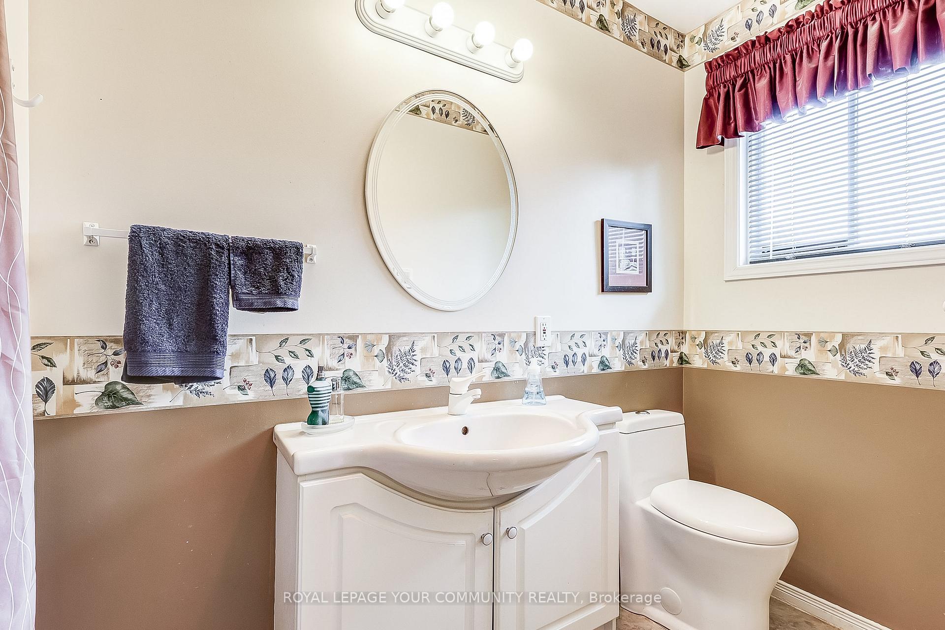 Photo 17 of 46 Enzo Crescent, Uxbridge — HOMEH