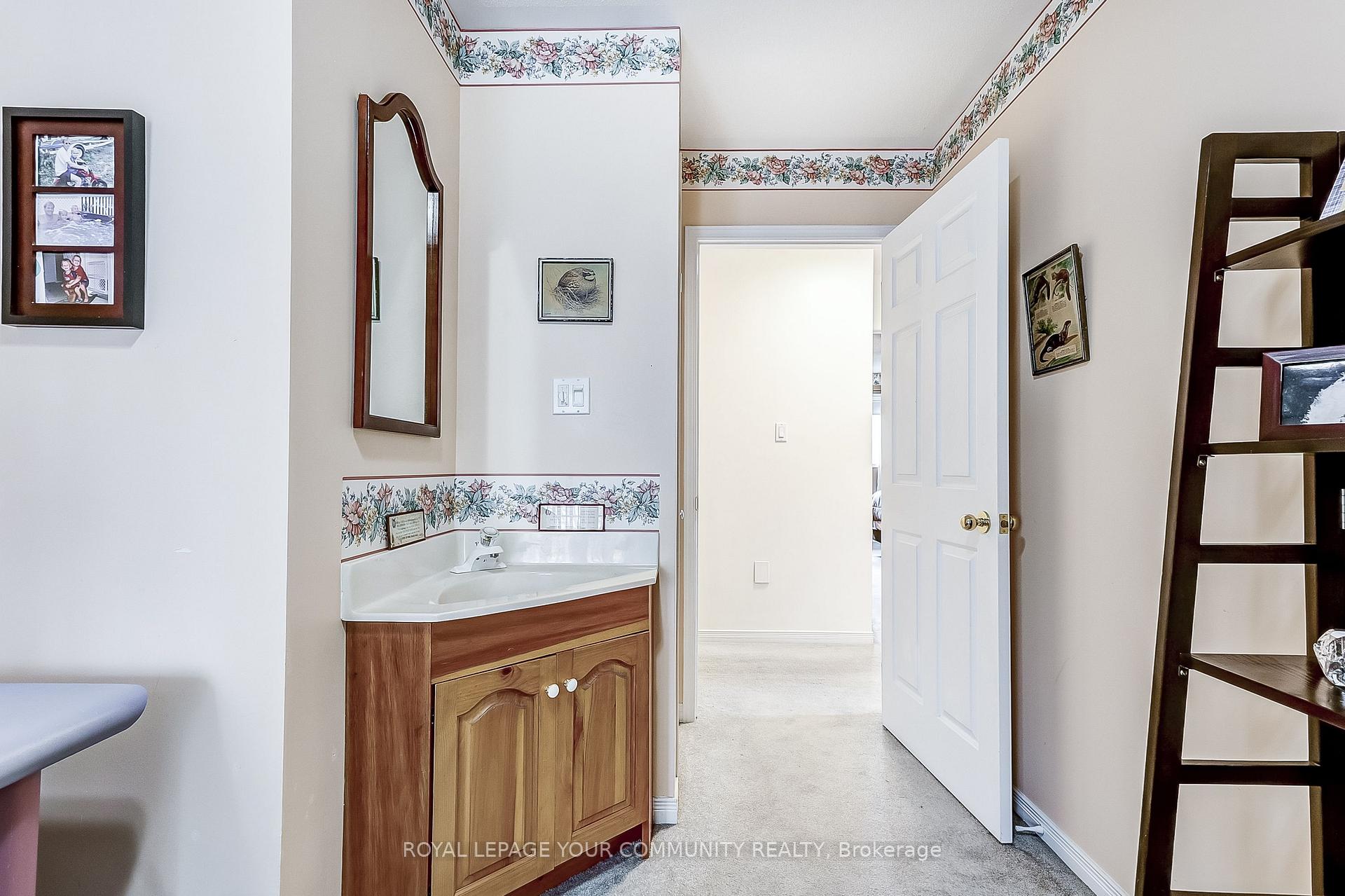 Photo 24 of 46 Enzo Crescent, Uxbridge — HOMEH