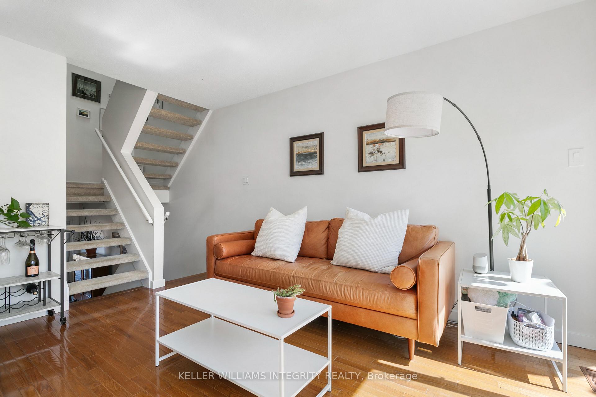 Photo 7 of Unit 15, 120 Walnut Court, Ottawa, West Centre Town — HOMEH