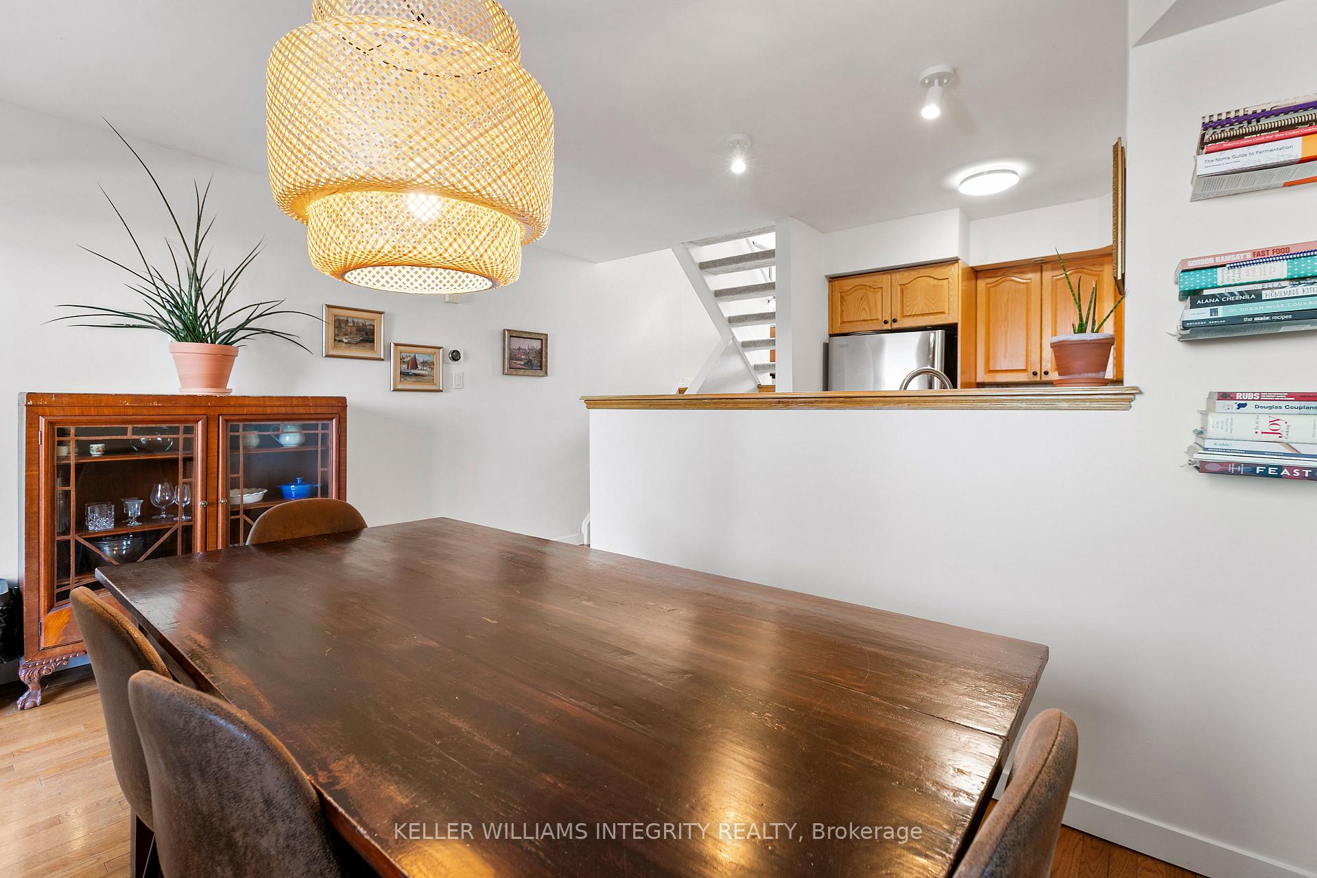 Photo 14 of Unit 15, 120 Walnut Court, Ottawa, West Centre Town — HOMEH