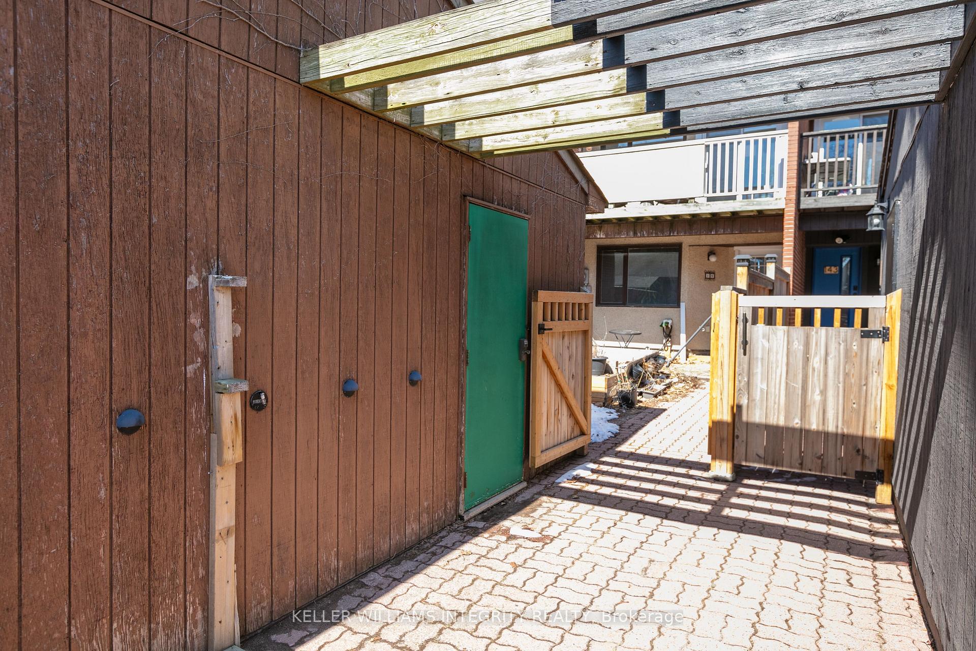 Photo 33 of Unit 15, 120 Walnut Court, Ottawa, West Centre Town — HOMEH