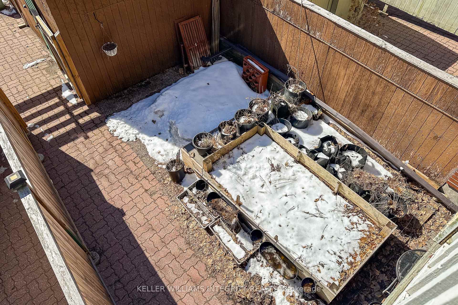 Photo 34 of Unit 15, 120 Walnut Court, Ottawa, West Centre Town — HOMEH