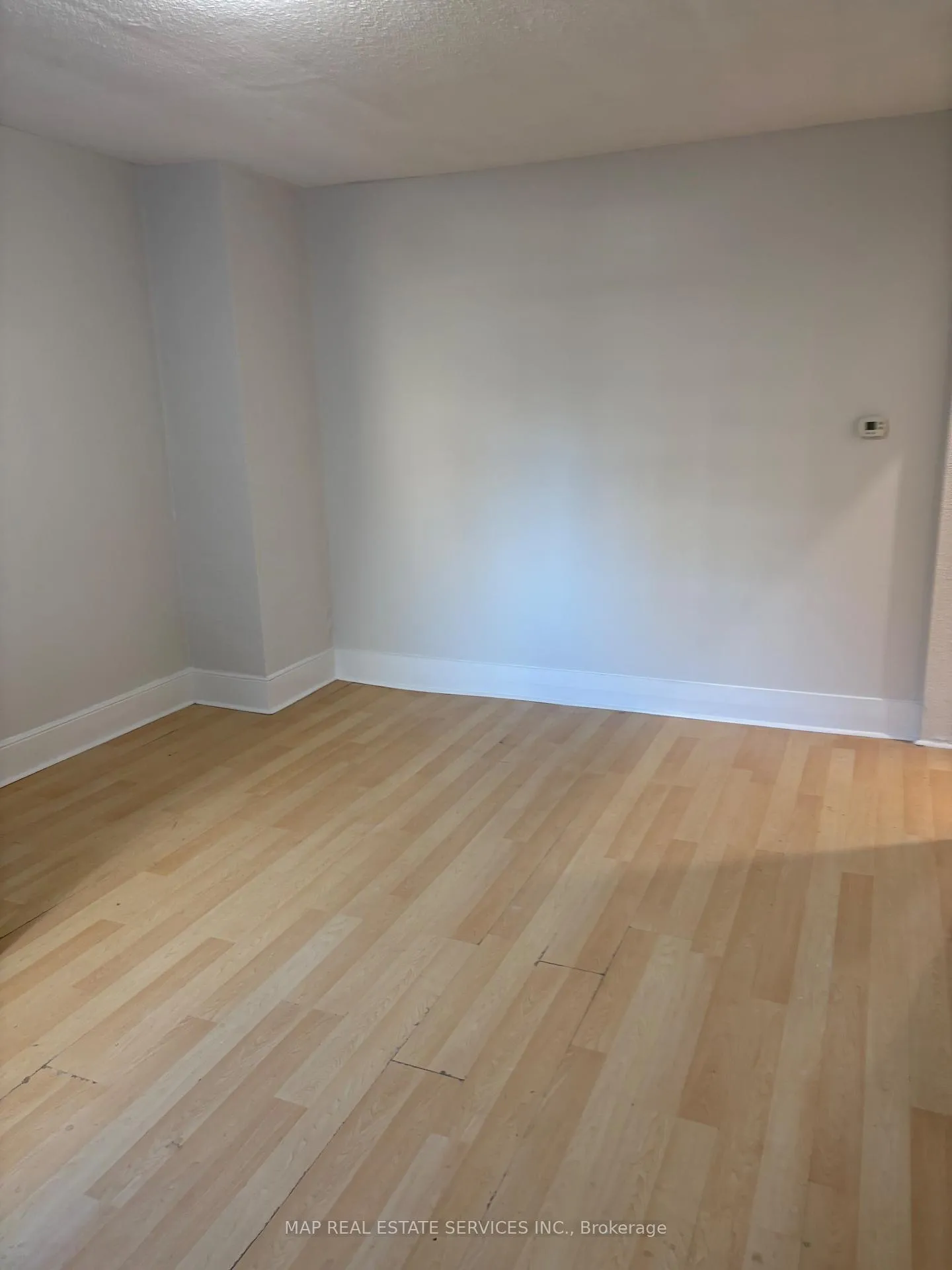 Photo 10 of 15 Wallace Street, Vaughan, West Woodbridge — HOMEH