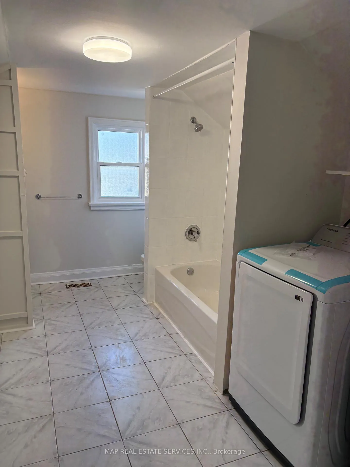 Photo 13 of 15 Wallace Street, Vaughan, West Woodbridge — HOMEH