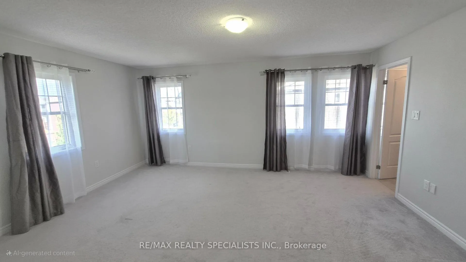 Photo 12 of 112 Village Gate Drive, Wasaga Beach — HOMEH