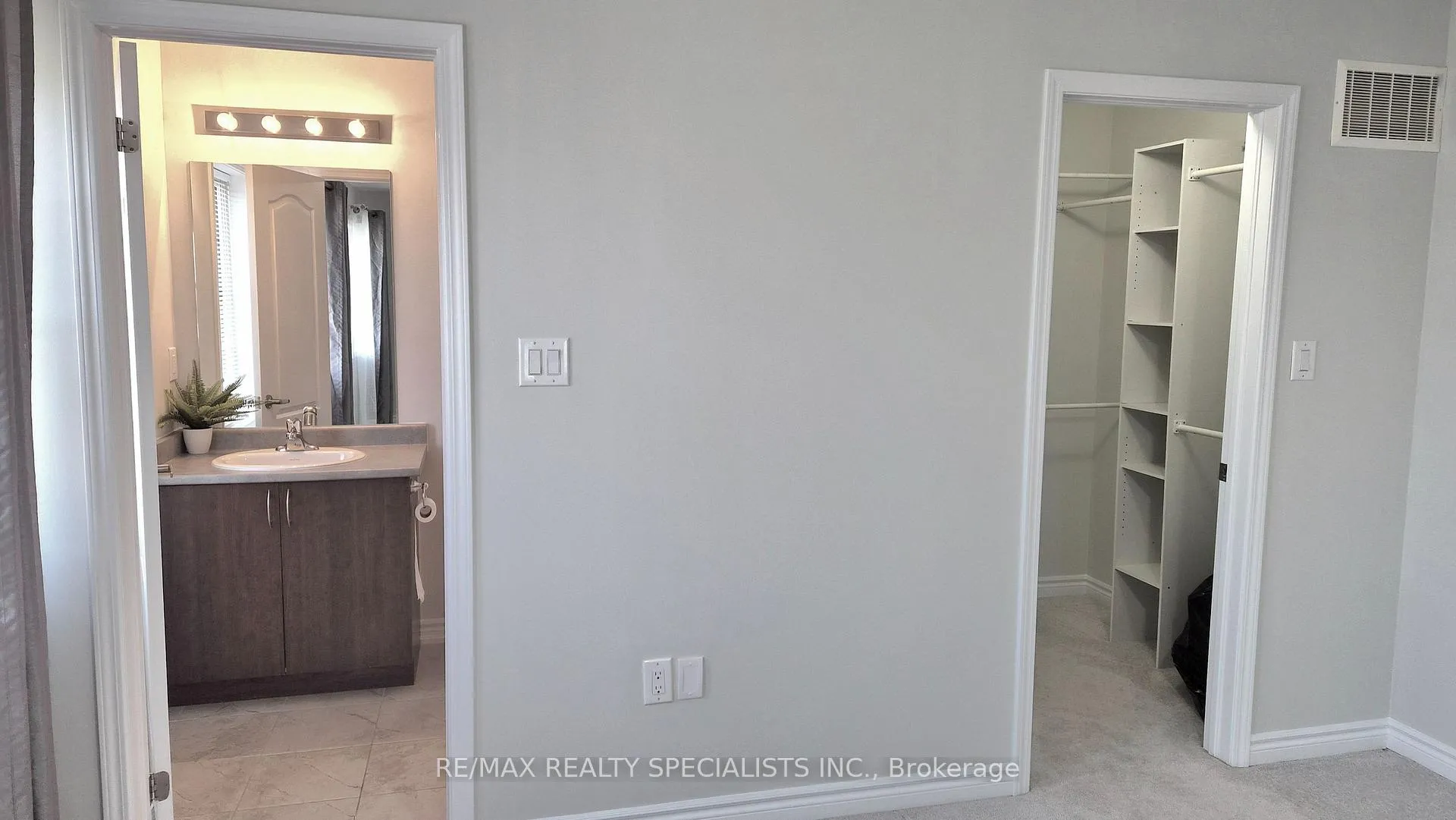 Photo 14 of 112 Village Gate Drive, Wasaga Beach — HOMEH