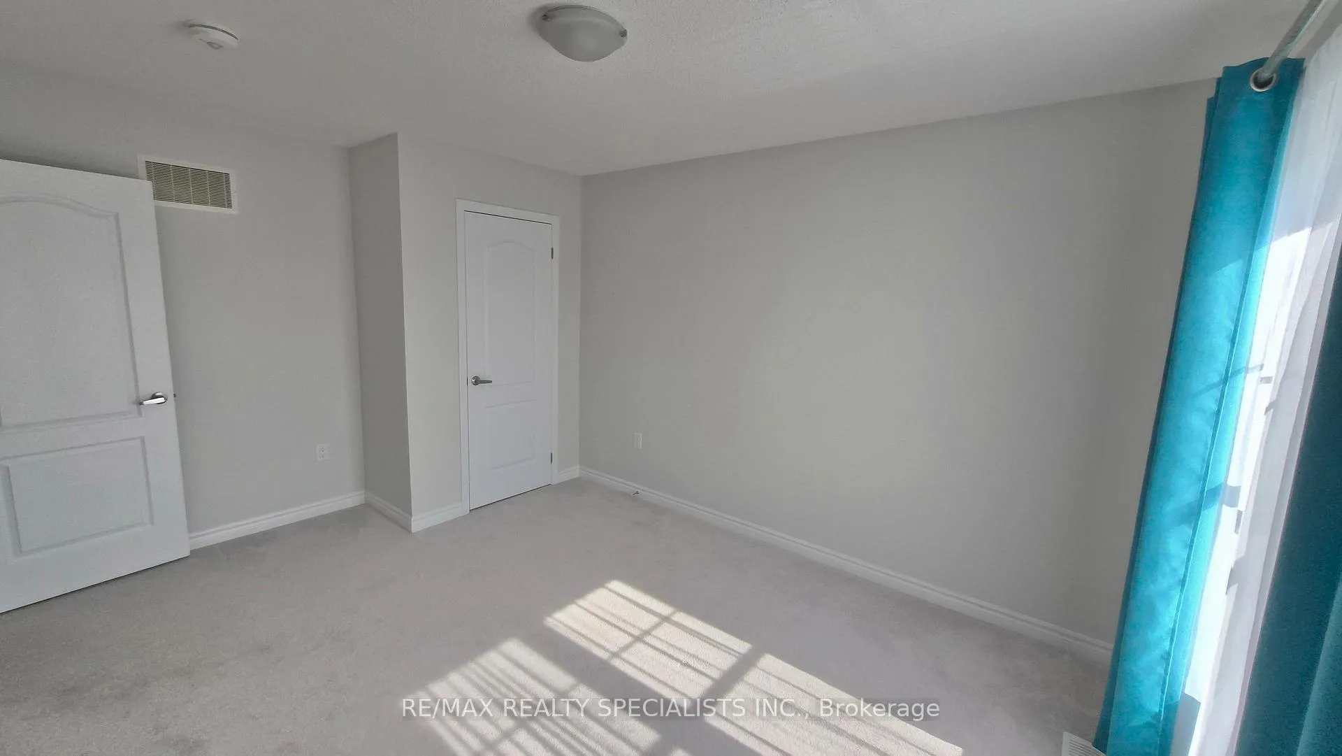 Photo 20 of 112 Village Gate Drive, Wasaga Beach — HOMEH