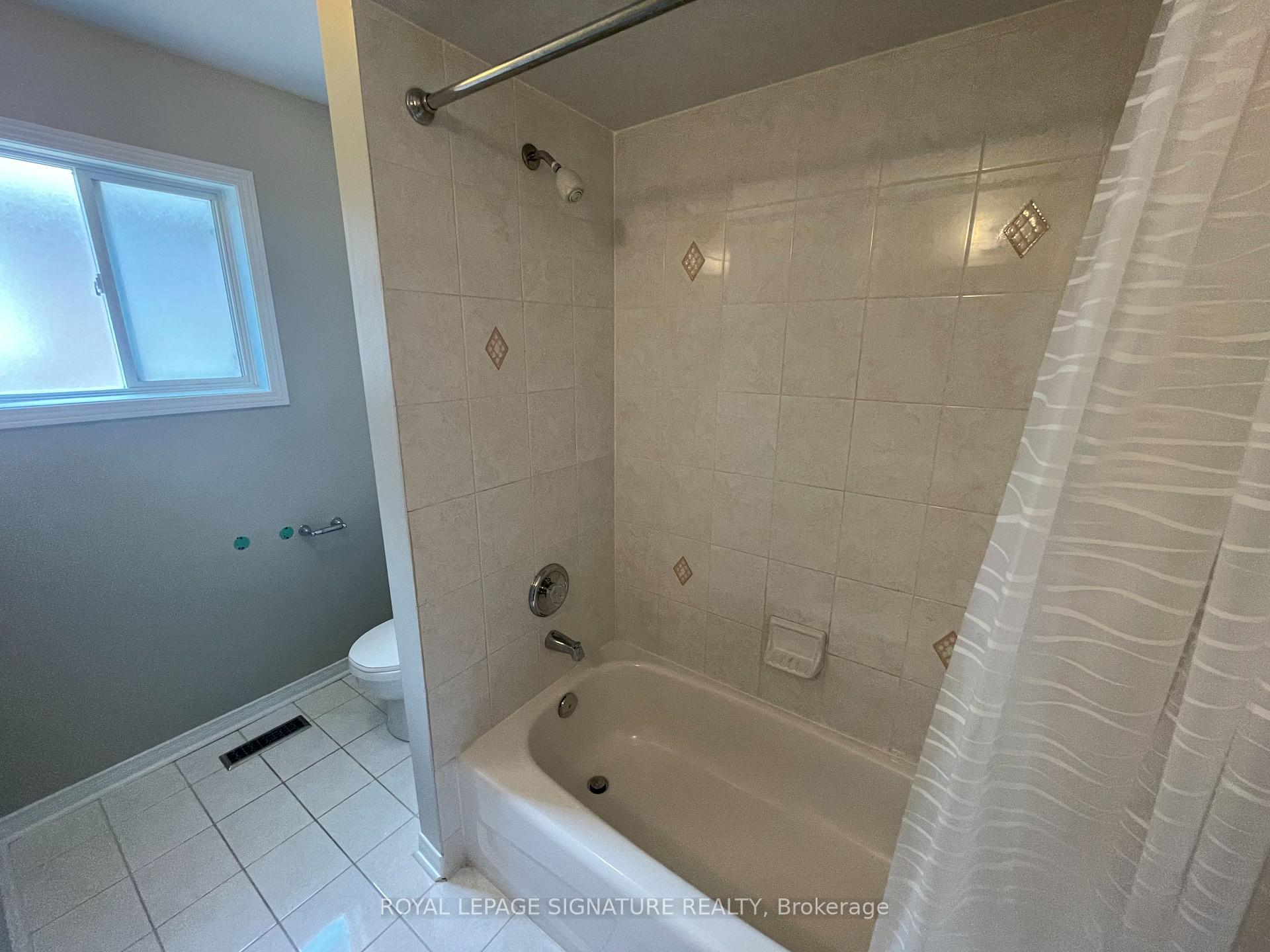 Photo 20 of 17 Neuchatel Avenue, Vaughan, Vellore Village — HOMEH