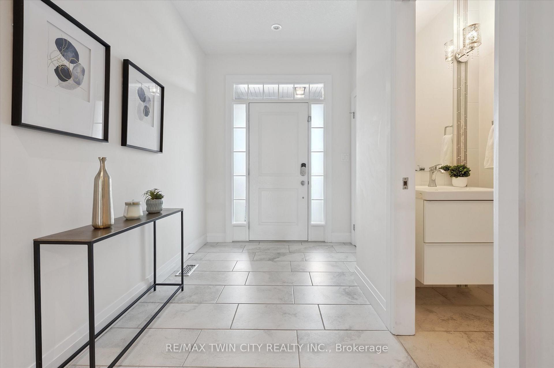 Photo 5 of Unit B, 605 Montpellier Drive, Waterloo — HOMEH