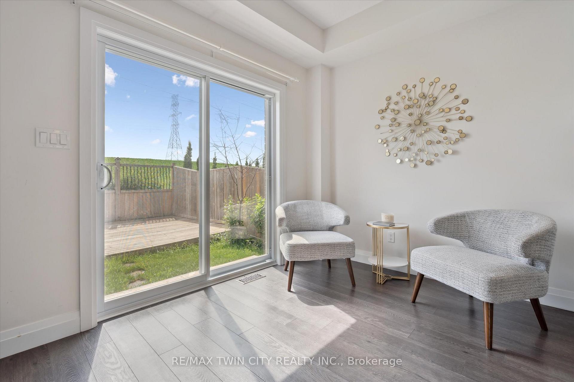 Photo 12 of Unit B, 605 Montpellier Drive, Waterloo — HOMEH