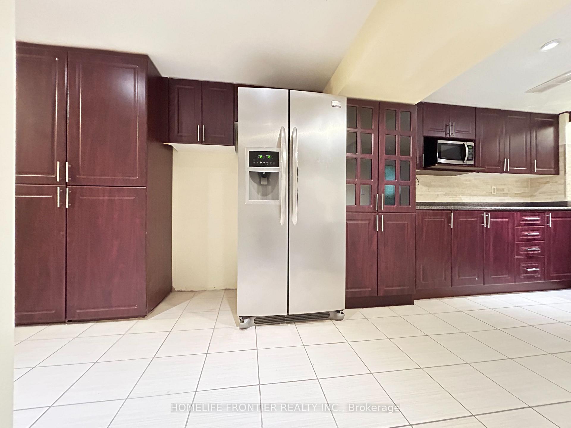 Photo 6 of Unit Bsmt, 34 Northlane Road, Vaughan, West Woodbridge — HOMEH