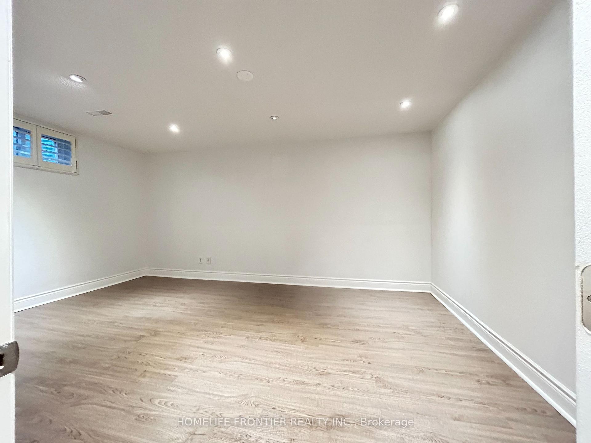 Photo 11 of Unit Bsmt, 34 Northlane Road, Vaughan, West Woodbridge — HOMEH