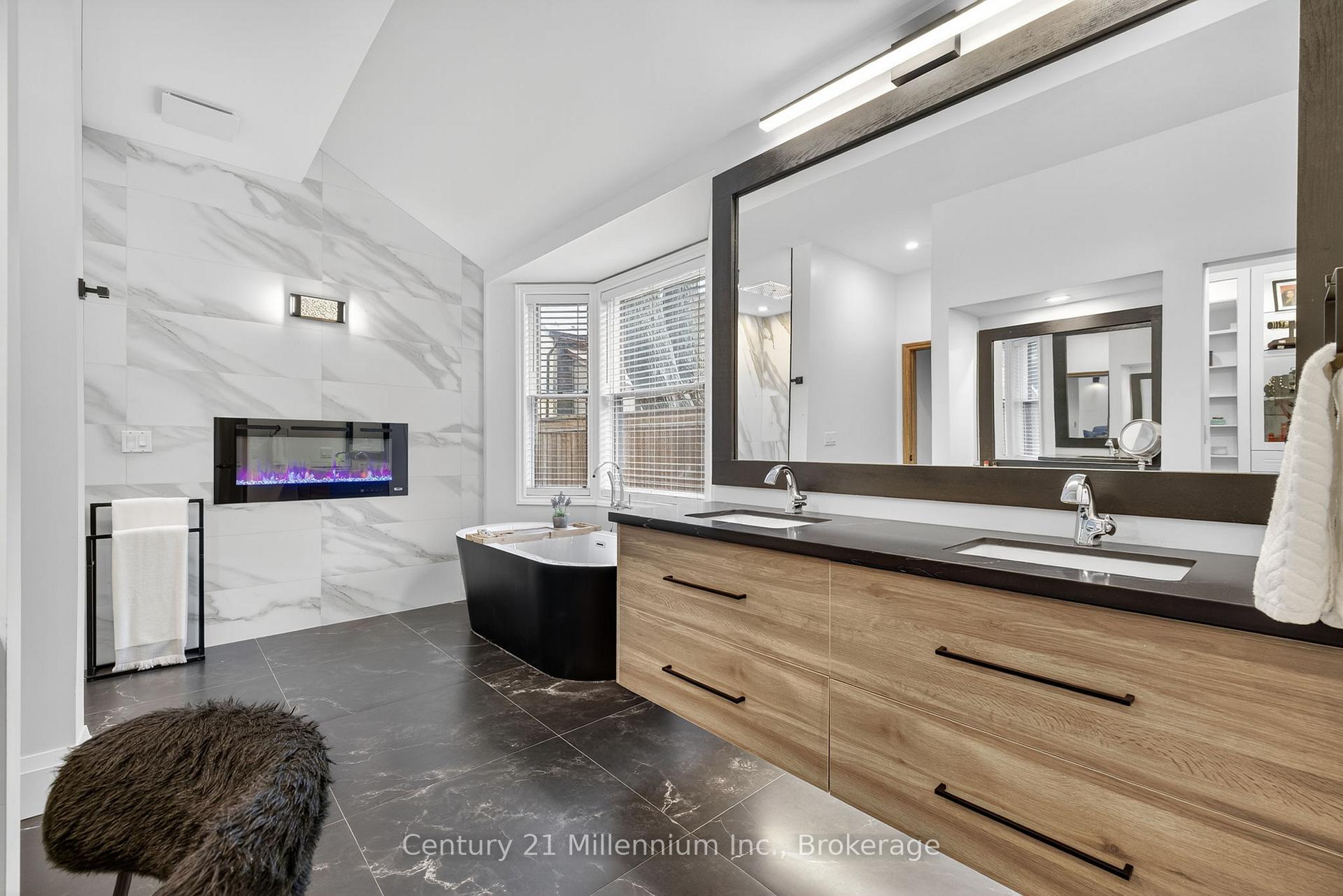 Photo 26 of 124 Frederick Street E, Wellington North, Arthur — HOMEH