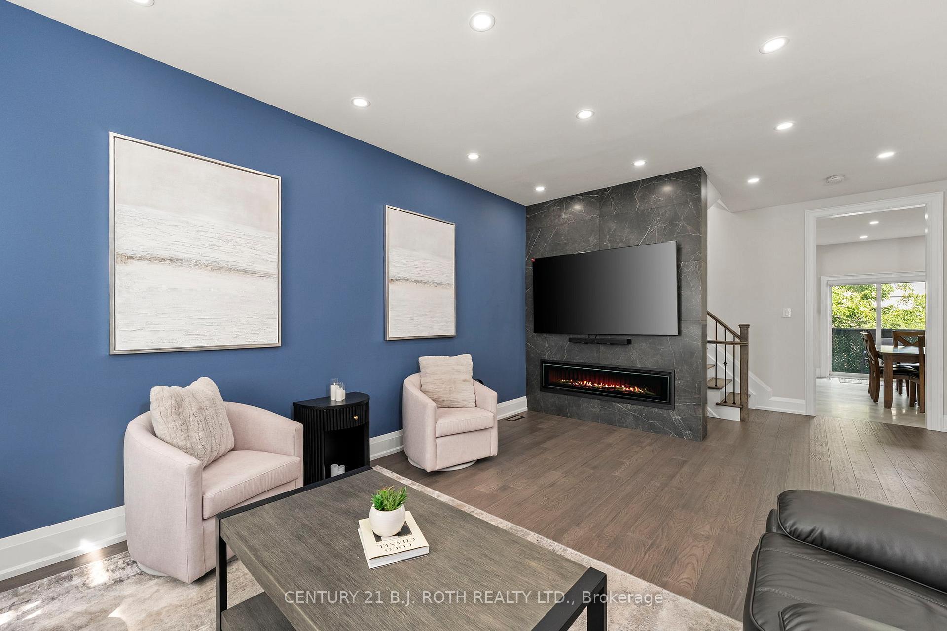 Photo 6 of Unit 15, 8032 Kipling Avenue, Vaughan, West Woodbridge — HOMEH