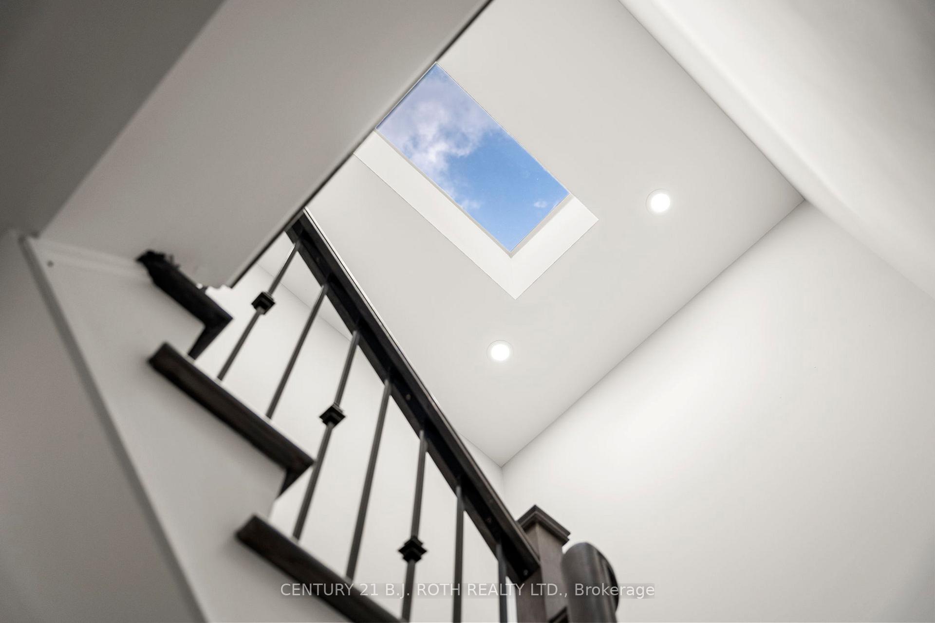 Photo 18 of Unit 15, 8032 Kipling Avenue, Vaughan, West Woodbridge — HOMEH