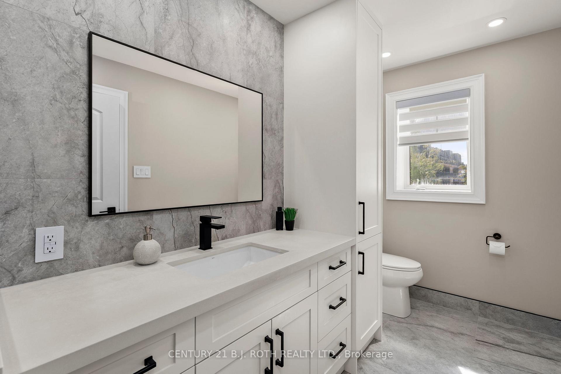 Photo 24 of Unit 15, 8032 Kipling Avenue, Vaughan, West Woodbridge — HOMEH