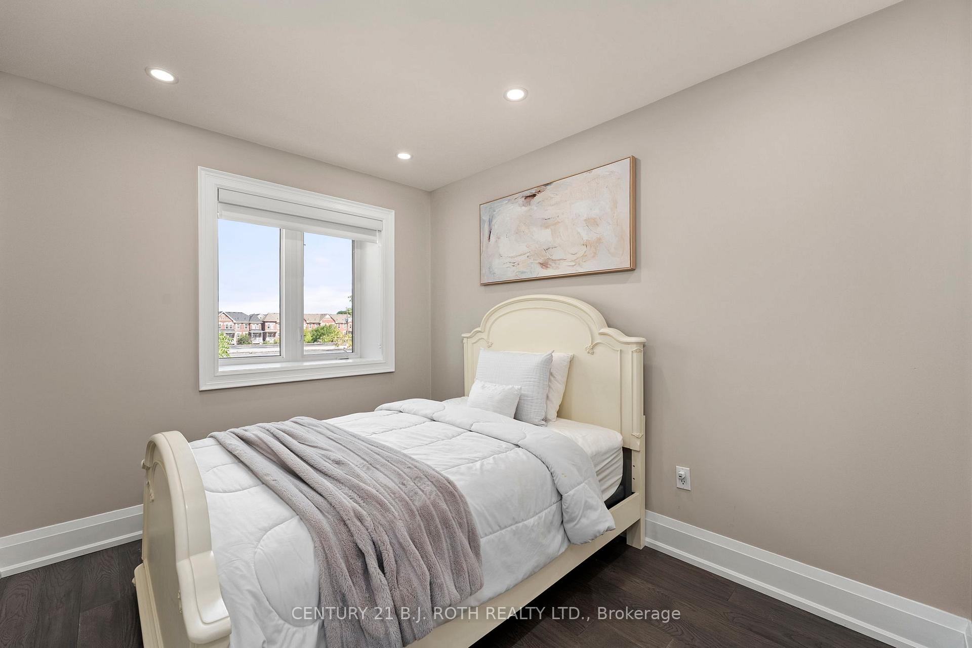 Photo 26 of Unit 15, 8032 Kipling Avenue, Vaughan, West Woodbridge — HOMEH