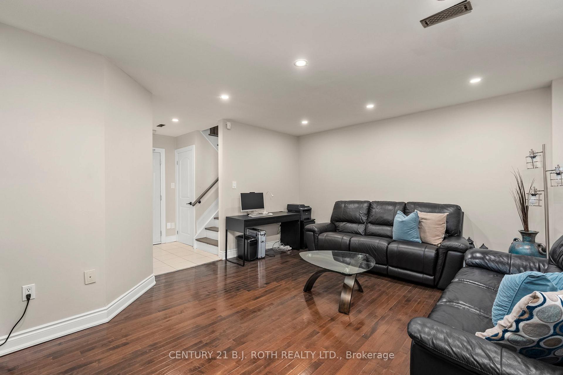 Photo 33 of Unit 15, 8032 Kipling Avenue, Vaughan, West Woodbridge — HOMEH