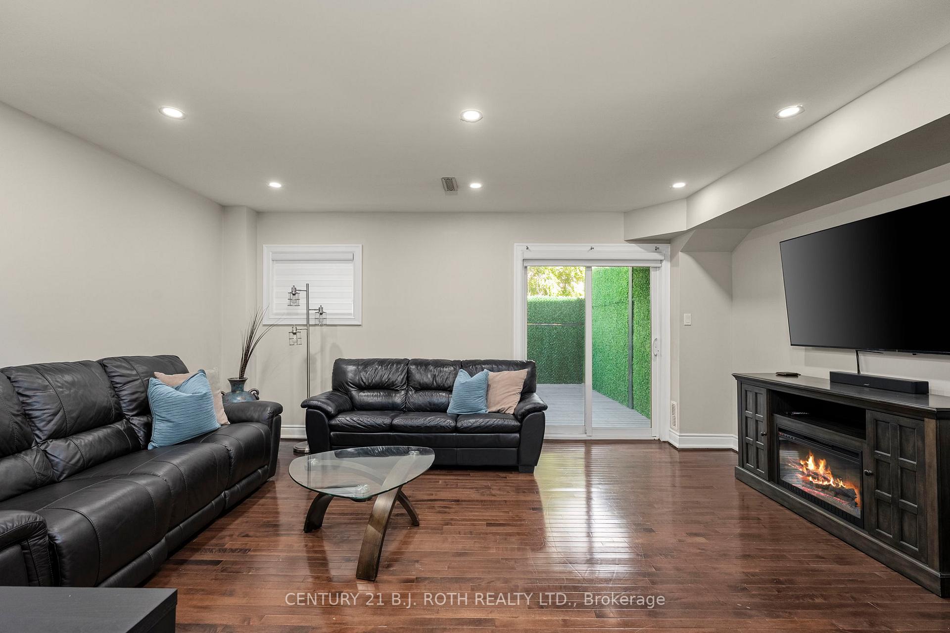 Photo 34 of Unit 15, 8032 Kipling Avenue, Vaughan, West Woodbridge — HOMEH
