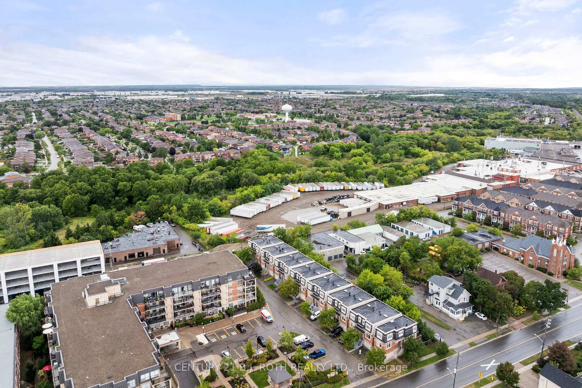 Photo 42 of Unit 15, 8032 Kipling Avenue, Vaughan, West Woodbridge — HOMEH
