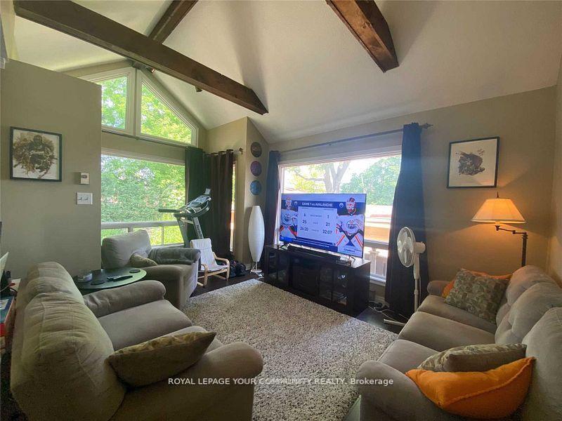 Photo 2 of Unit Main, 70 Chavender Place, Vaughan, West Woodbridge — HOMEH