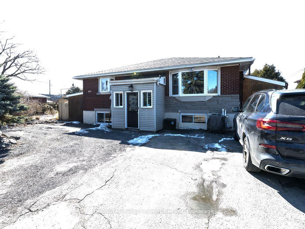 Front of 450 Tremblay Road