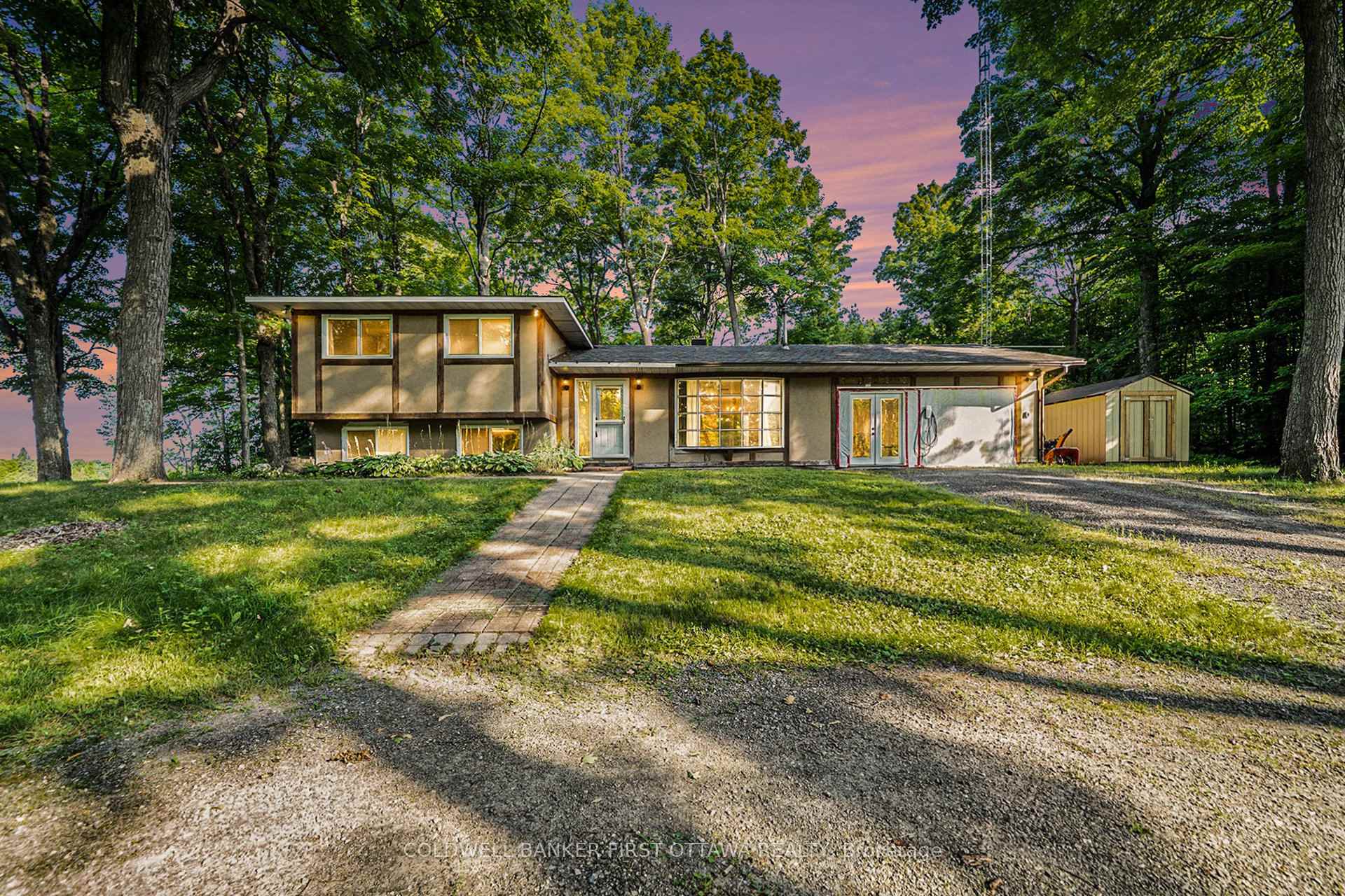 Photo 1 of 739 Scotch Corners Road, Beckwith, Beckwith Twp — HOMEH
