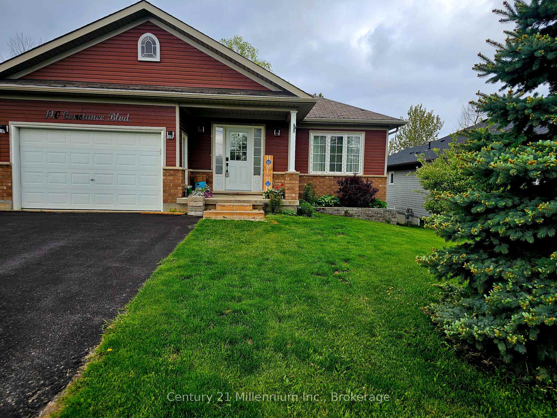 Photo 2 of 140 Constance Boulevard, Wasaga Beach — HOMEH