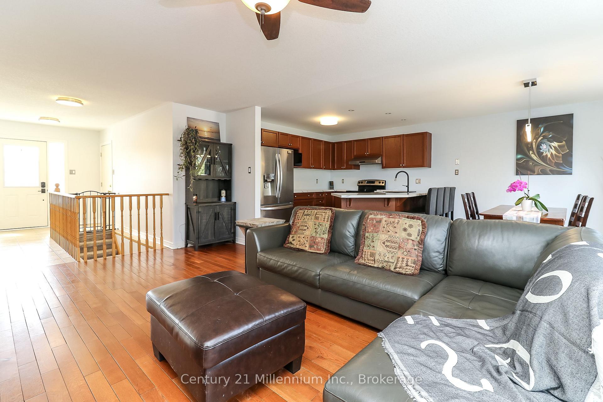 Photo 8 of 140 Constance Boulevard, Wasaga Beach — HOMEH