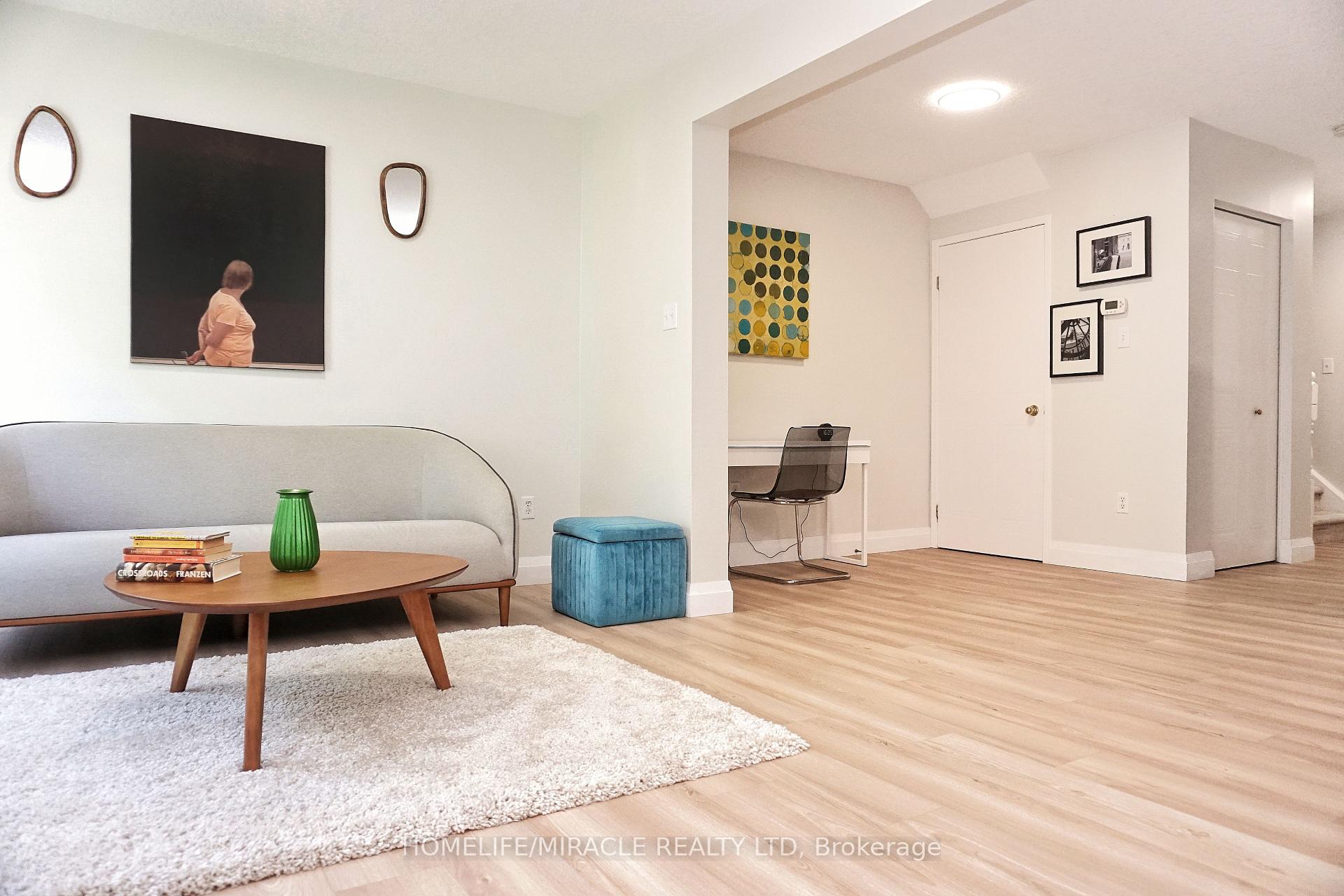 Photo 6 of 470 Annapolis Court, Waterloo, Eastbridge — HOMEH