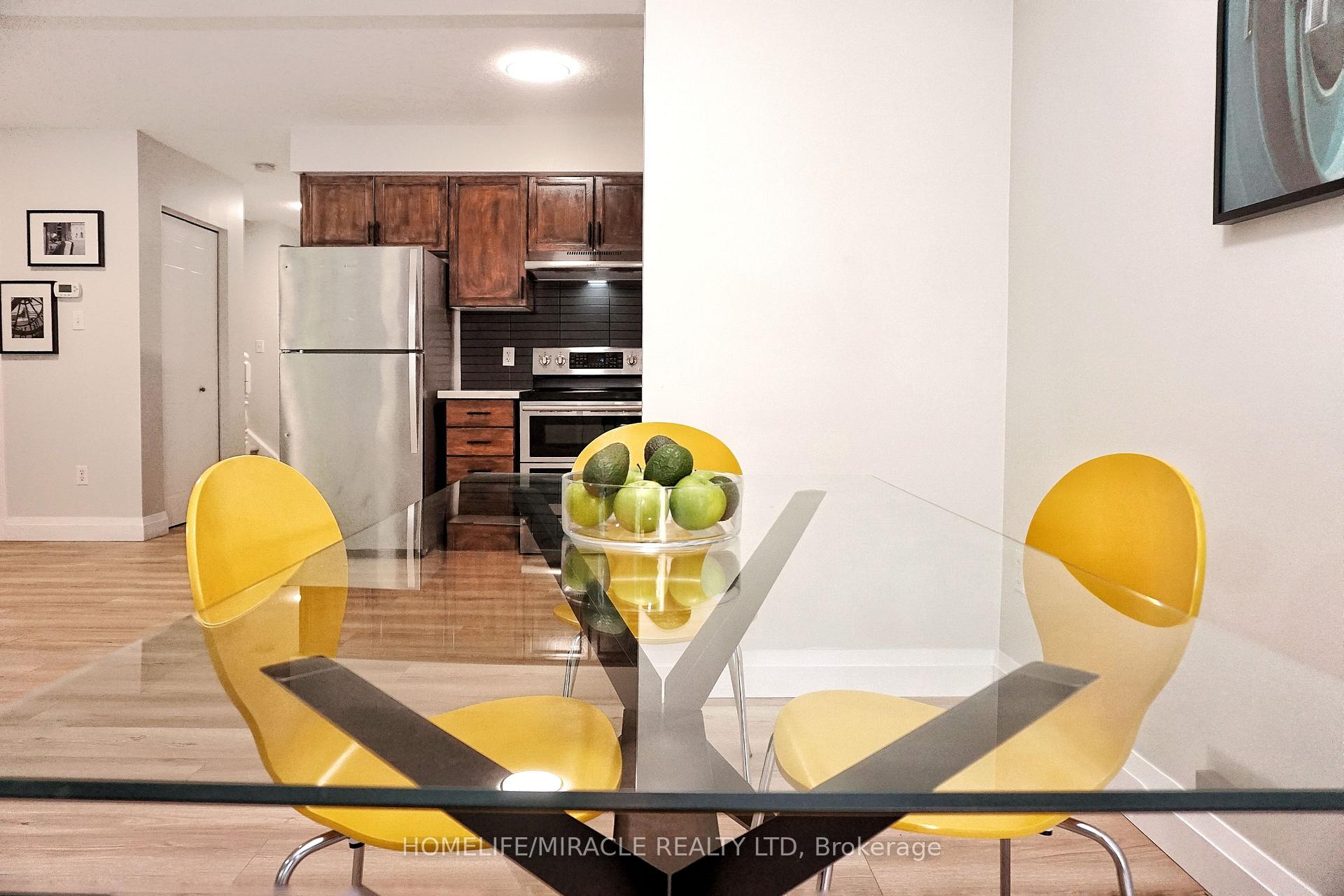 Photo 16 of 470 Annapolis Court, Waterloo, Eastbridge — HOMEH