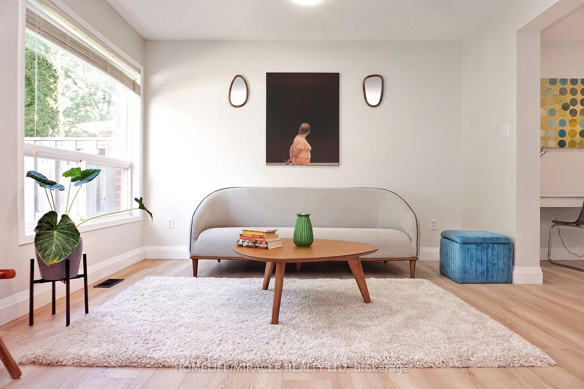 Photo 19 of 470 Annapolis Court, Waterloo, Eastbridge — HOMEH