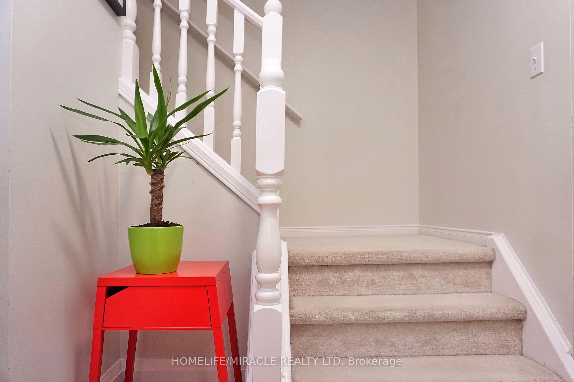 Photo 31 of 470 Annapolis Court, Waterloo, Eastbridge — HOMEH