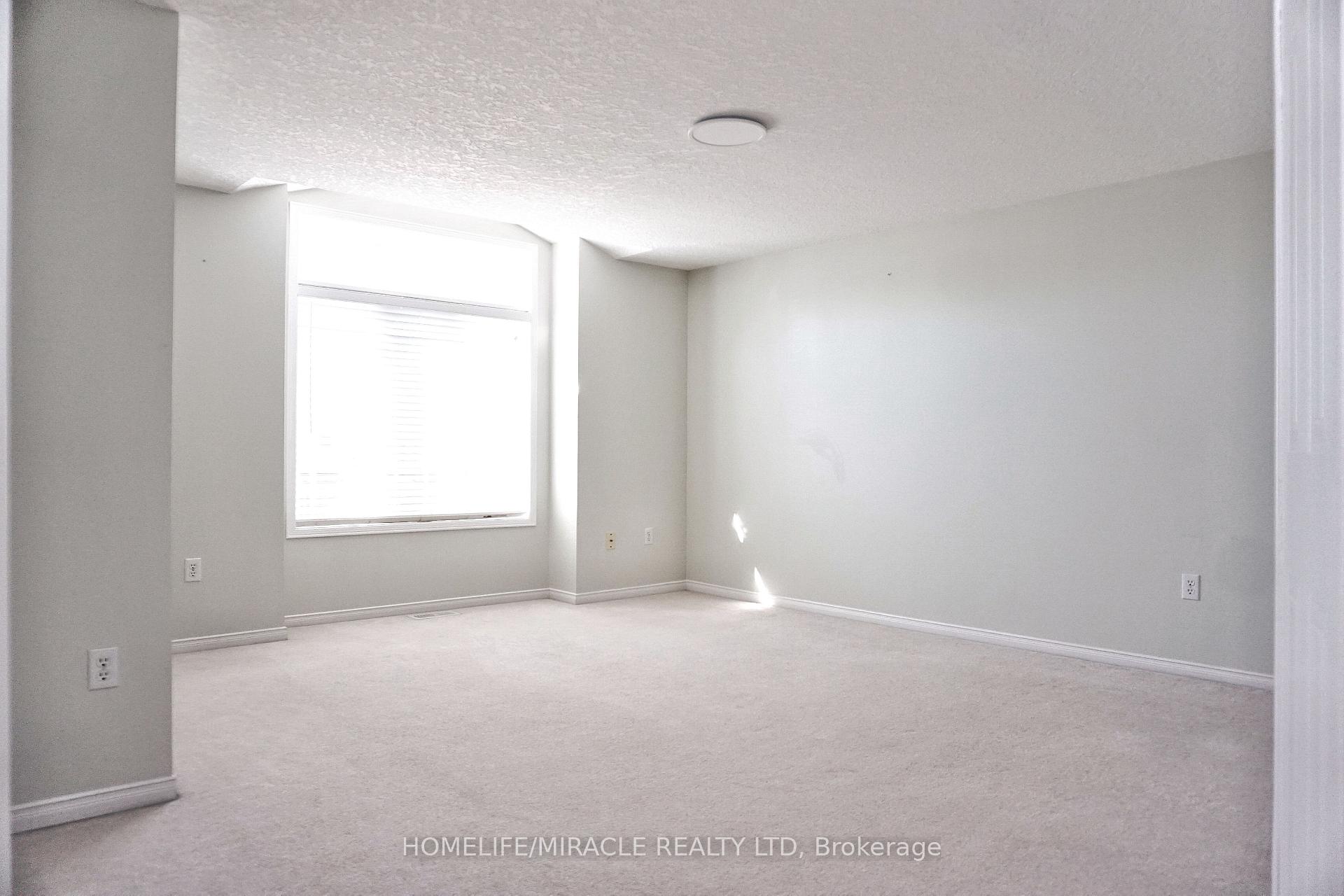 Photo 37 of 470 Annapolis Court, Waterloo, Eastbridge — HOMEH