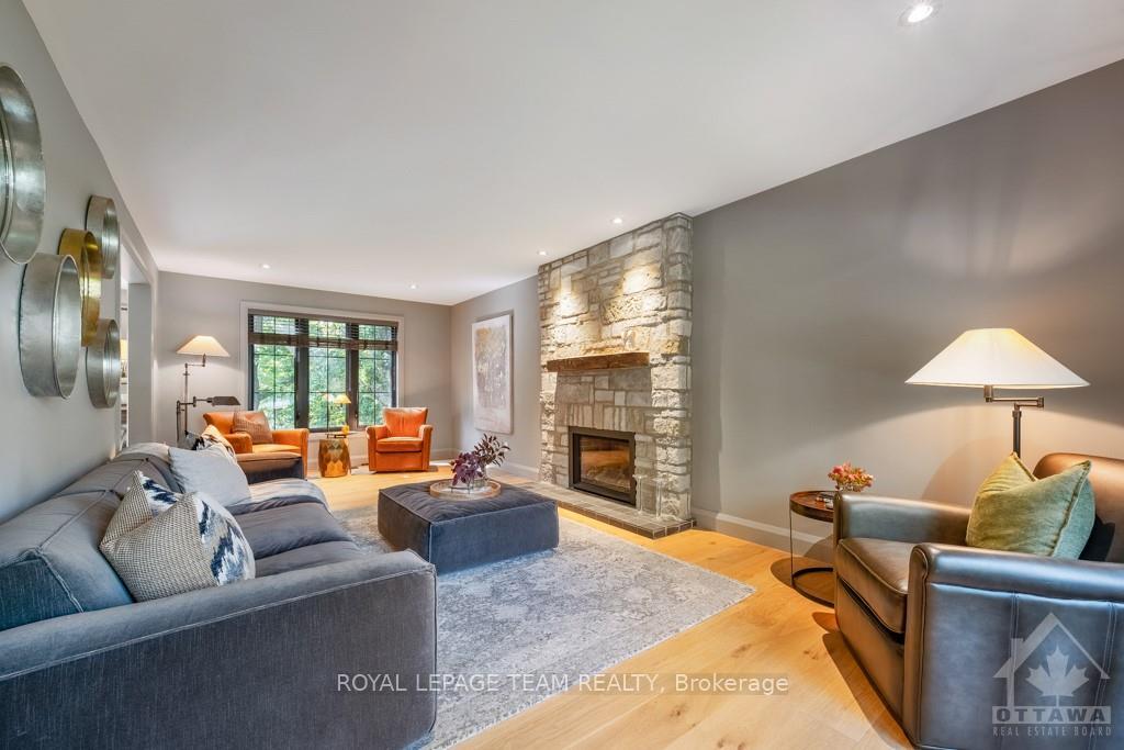 Photo 2 of 4794 Massey Lane, Ottawa, Rothwell Heights — HOMEH
